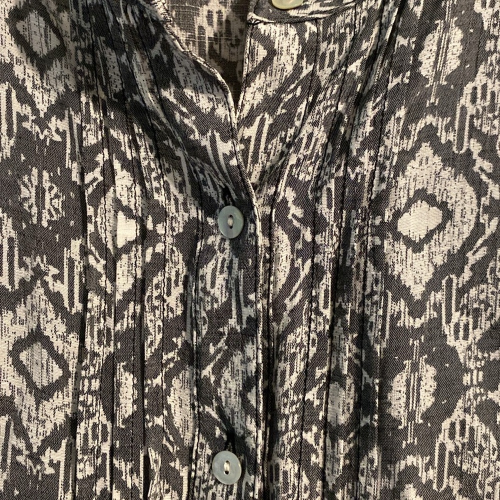 Ruby Rd. Blouse. - Picture 4 of 5